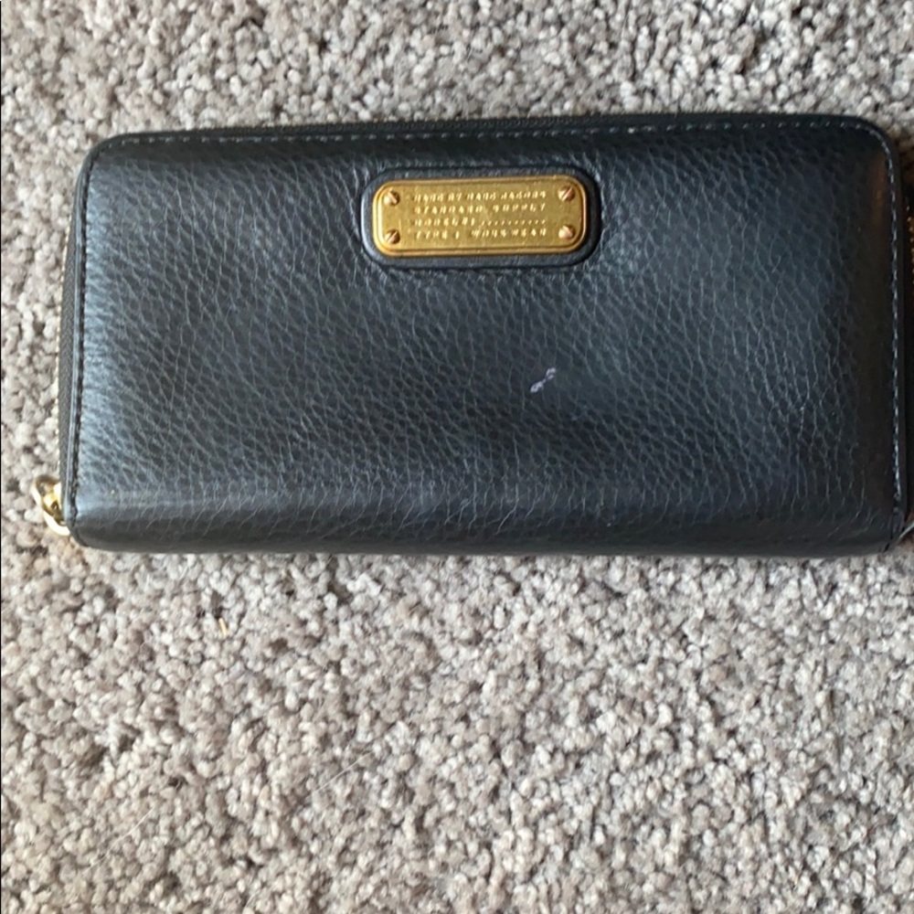 Marc Jacobs wallet